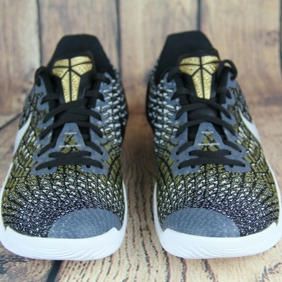 kobe mamba instinct black gold